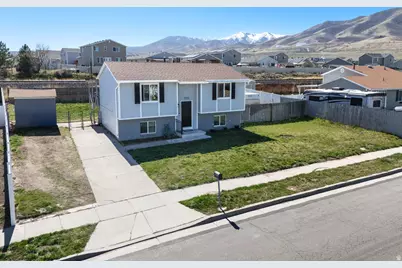 8191 W Danbury Dr, Magna, UT 84044 - Photo 2