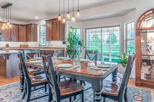 777 E Apple Blossom Way, Fruit Heights, UT 84037 - Photo 2