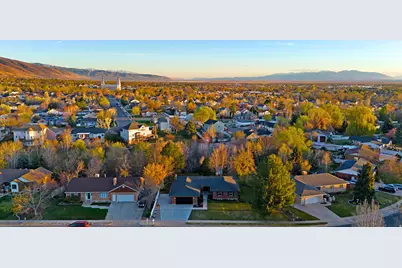 1242 E Snowcreek Dr, Layton, UT 84040 - Photo 38