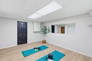 1242 E Snowcreek Dr, Layton, UT 84040 - Photo 32