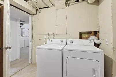 556 N New Star Dr W, Salt Lake City, UT 84116 - Photo 32