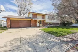 556 N New Star Dr W, Salt Lake City, UT 84116 - Photo 4