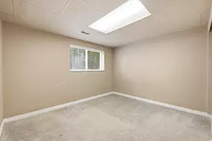 556 N New Star Dr W, Salt Lake City, UT 84116 - Photo 32