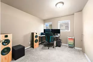 556 N New Star Dr W, Salt Lake City, UT 84116 - Photo 24