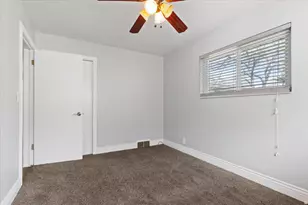 1541 E Lone Peak Dr S, Holladay, UT 84117 - Photo 14