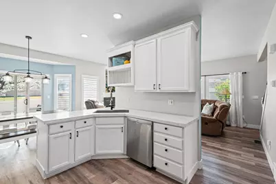 4869 W Anise St, Riverton, UT 84096 - Photo 6
