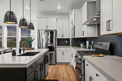 204 S 1700 W, Pleasant Grove, UT 84062 - Photo 14