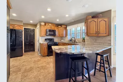 891 E 3300 N, North Ogden, UT 84414 - Photo 6