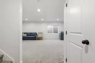 9387 N Vernham Ln, Eagle Mountain, UT 84005 - Photo 24