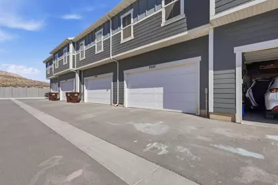 9387 N Vernham Ln, Eagle Mountain, UT 84005 - Photo 28
