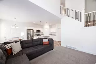 4613 W Templar Dr, Riverton, UT 84096 - Photo 4