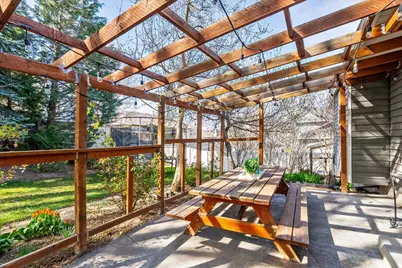 966 E Granite Peak Dr, Sandy, UT 84094 - Photo 28