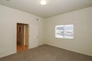 725 S 200 W, Salt Lake City, UT 84101 - Photo 16