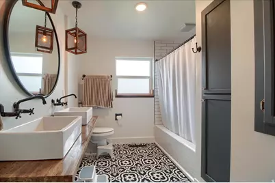 1540 Sunview Dr, Ogden, UT 84404 - Photo 12