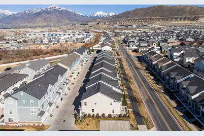 1055 S Painted Horse Ln W, Bluffdale, UT 84065 - Photo 28