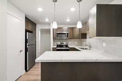 1032 E 400 S #608B, Salt Lake City, UT 84102 - Photo 6