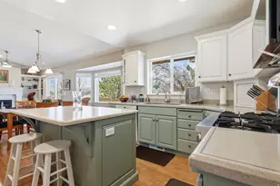 32 S Shadow Mtn Dr, Logan, UT 84321 - Photo 10