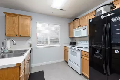 824 E 760 N, Ogden, UT 84404 - Photo 12
