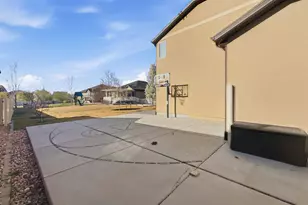 3168 W Wildflower Ln, Lehi, UT 84048 - Photo 2