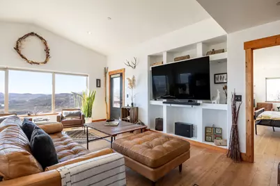 277 E Crestview Dr, Wanship, UT 84017 - Photo 4