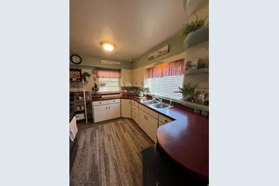 158 W 100 S, Moroni, UT 84646 - Photo 4