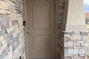 6929 S Vlg Hvn Dr, Midvale, UT 84047 - Photo 2