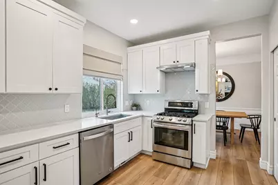 392 Cranberry Hill Dr, Draper, UT 84020 - Photo 12