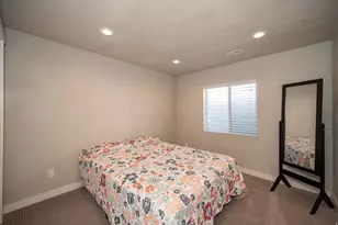 794 W Star Spangled Dr, Riverton, UT 84065 - Photo 36