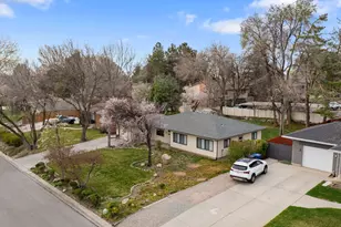1889 E 4675 S, Holladay, UT 84117 - Photo 28