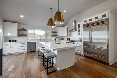 195 E North Sandrun Rd, Salt Lake City, UT 84103 - Photo 6