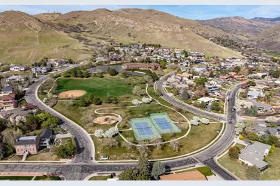 195 E North Sandrun Rd, Salt Lake City, UT 84103 - Photo 110