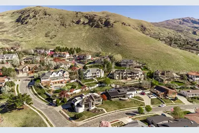 195 E North Sandrun Rd, Salt Lake City, UT 84103 - Photo 92