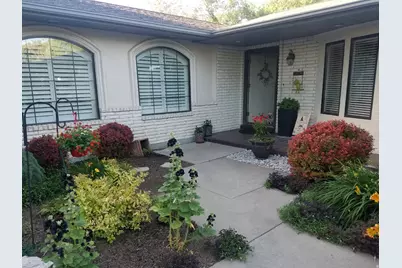 1109 E Sherwood Dr, Kaysville, UT 84037 - Photo 4