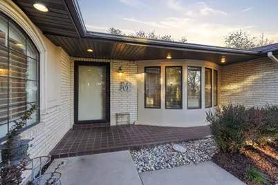 1109 E Sherwood Dr, Kaysville, UT 84037 - Photo 2