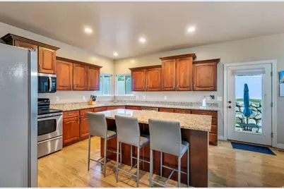 1383 E 320 N, Provo, UT 84606 - Photo 12