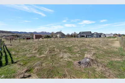 320 E 9500 S, Paradise, UT 84328 - Photo 38