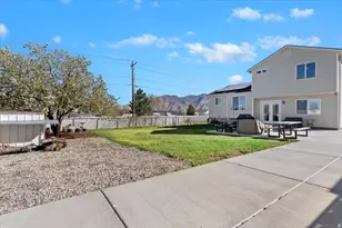 993 N White Pine Dr E, Tooele, UT 84074 - Photo 12