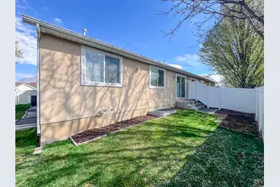 527 W 1450 N, Orem, UT 84057 - Photo 38