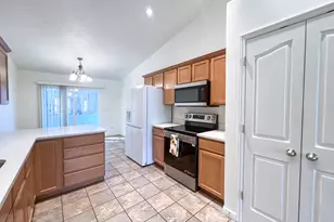 527 W 1450 N, Orem, UT 84057 - Photo 10