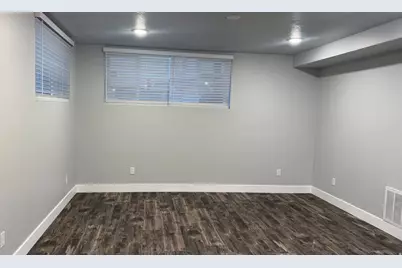 782 E 900 N, Layton, UT 84041 - Photo 24