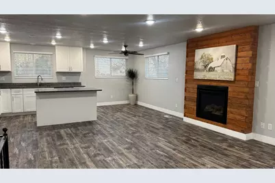 782 E 900 N, Layton, UT 84041 - Photo 6