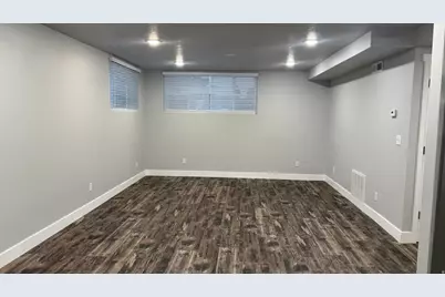 782 E 900 N, Layton, UT 84041 - Photo 16