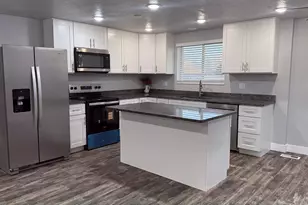 782 E 900 N, Layton, UT 84041 - Photo 8