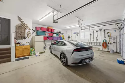 1093 E Birchbrook Cir, Cottonwood Heights, UT 84047 - Photo 38