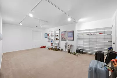 1093 E Birchbrook Cir, Cottonwood Heights, UT 84047 - Photo 30