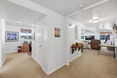 1093 E Birchbrook Cir, Cottonwood Heights, UT 84047 - Photo 28