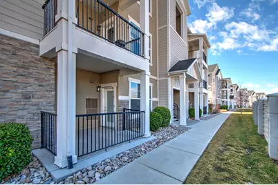 34 W Silver Springs Dr, Vineyard, UT 84059 - Photo 2