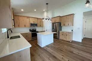 3834 N 2550 W, Farr West, UT 84404 - Photo 4