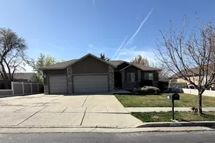 51 W Stauffer Ln S, Murray, UT 84107 - Photo 1