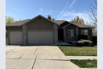 51 W Stauffer Ln S, Murray, UT 84107 - Photo 2